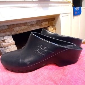 Mens Navy Blue Clogs